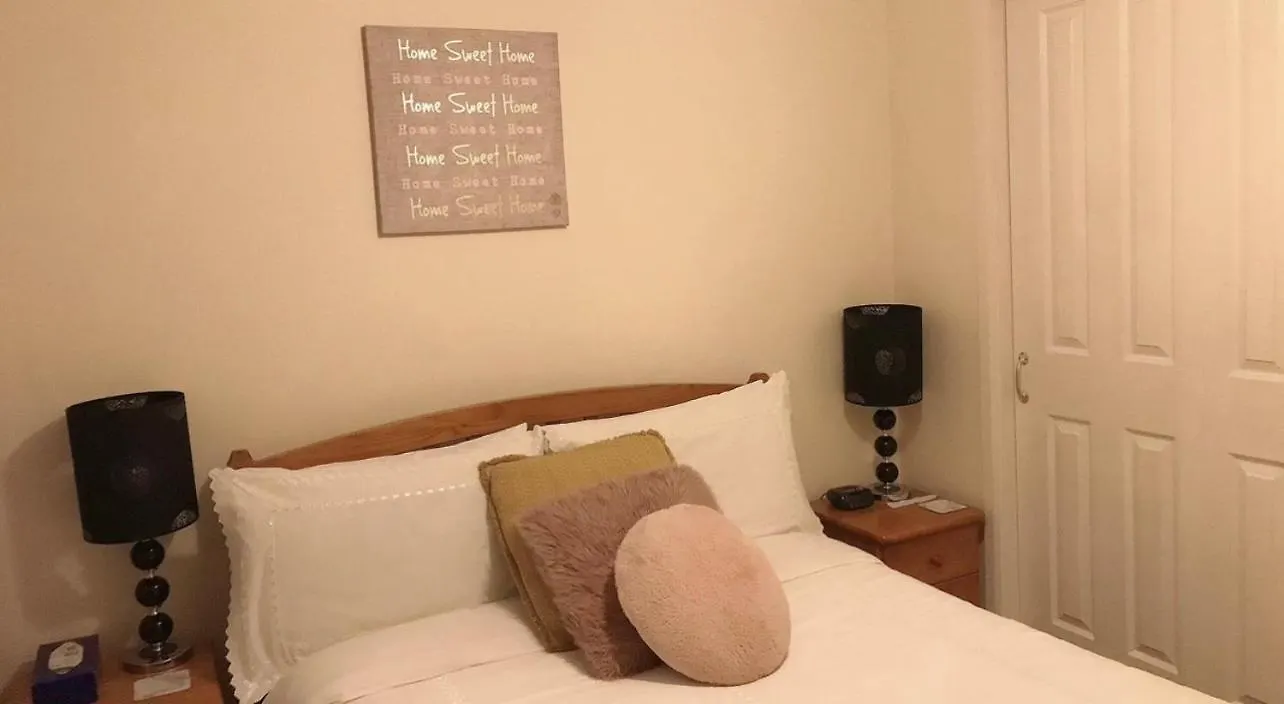 Bed & Breakfast Working Professionals In Aberdeen